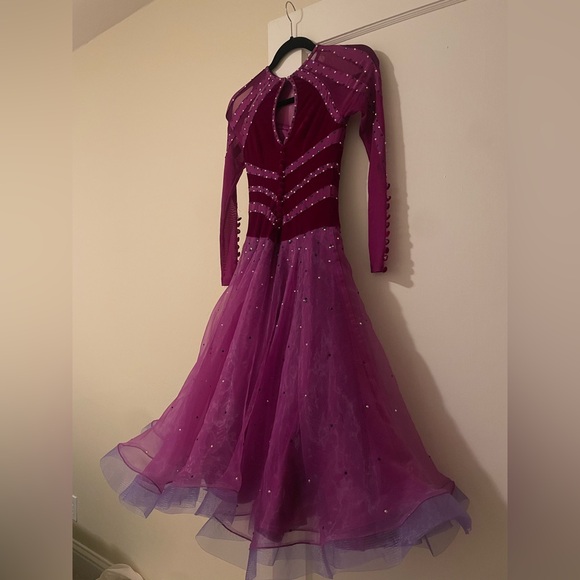 Ballroom/Standard/Smooth Junior 2/ Youth Beautiful Competition Dress - Picture 3 of 6